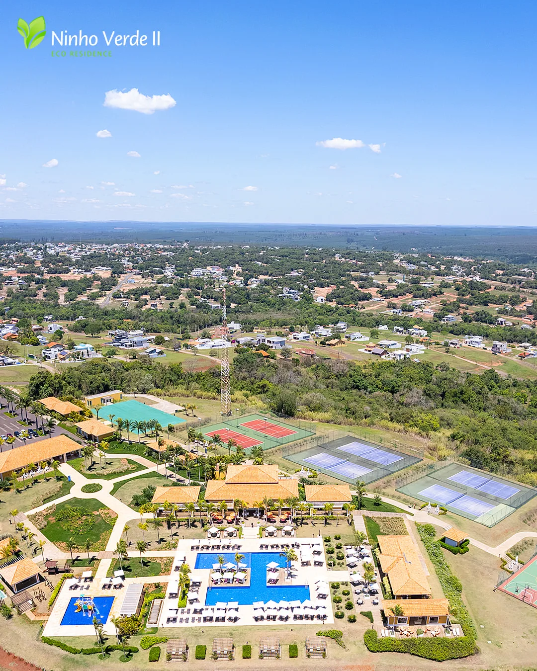 Vista aérea do clube de campo do Ninho Verde II
